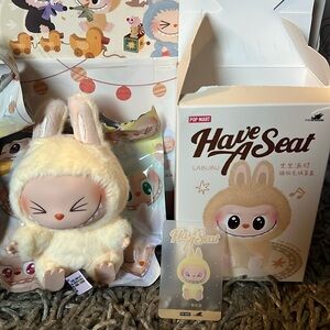 POPMART Labubu “SiSi”